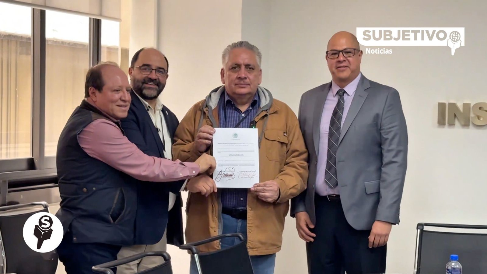 Ex altos mandos del INE reciben constancia de Somos México como partido político
