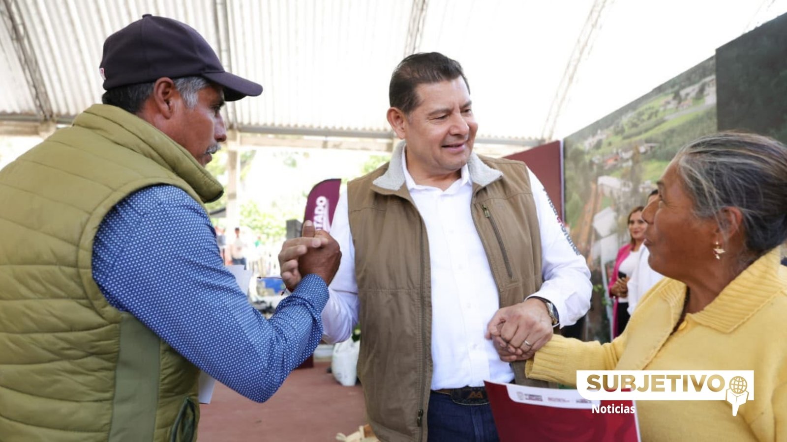Armenta pone a mujeres al frente de la obra comunitaria