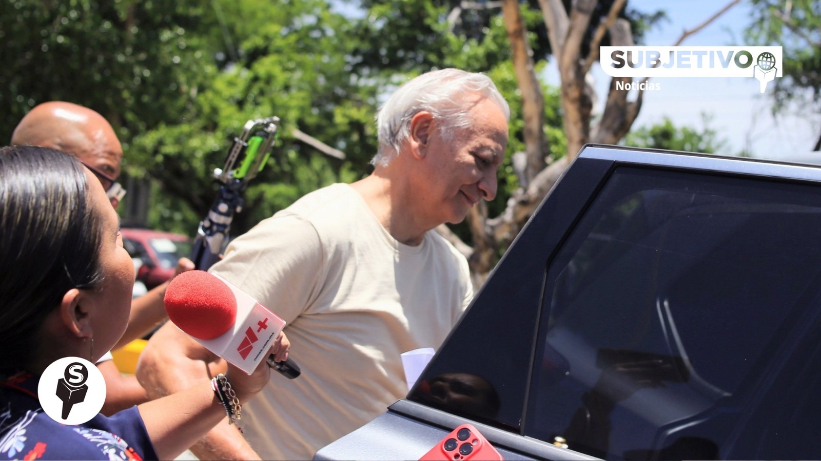 Exdirector de Pemex seguirá libre durante proceso por violencia