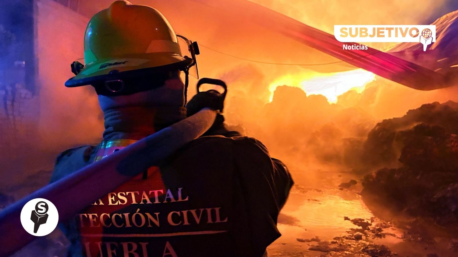 Puebla contiene incendio en bodega; no reportan lesionados